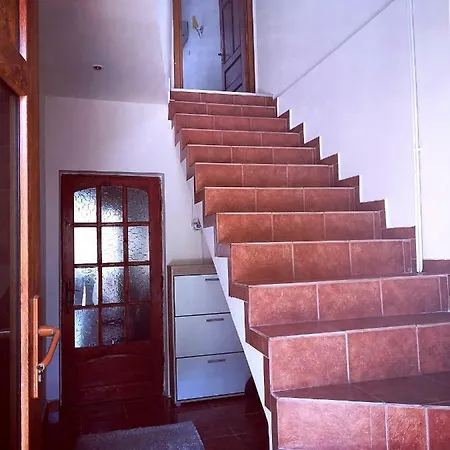 בית הארחה Cristina House