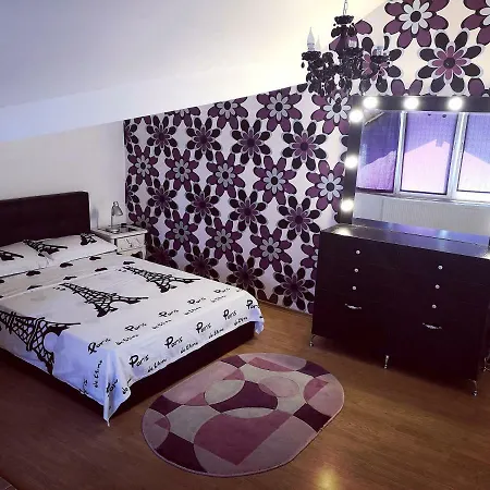 בית הארחה Cristina House קונסטנצה